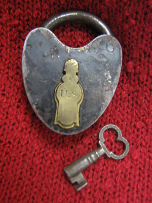 Schatzsuche auf Flohmärkten: Raritäten entdecken und bewerten